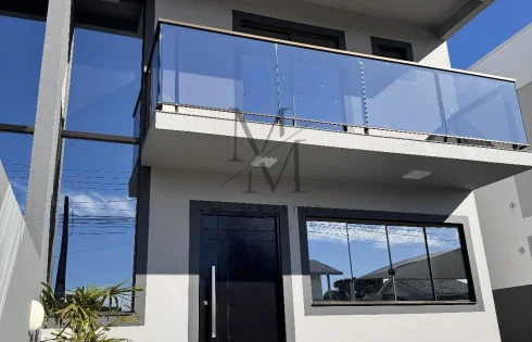 Sobrado com 3 quartos em Praia do Sonho, Palhoça