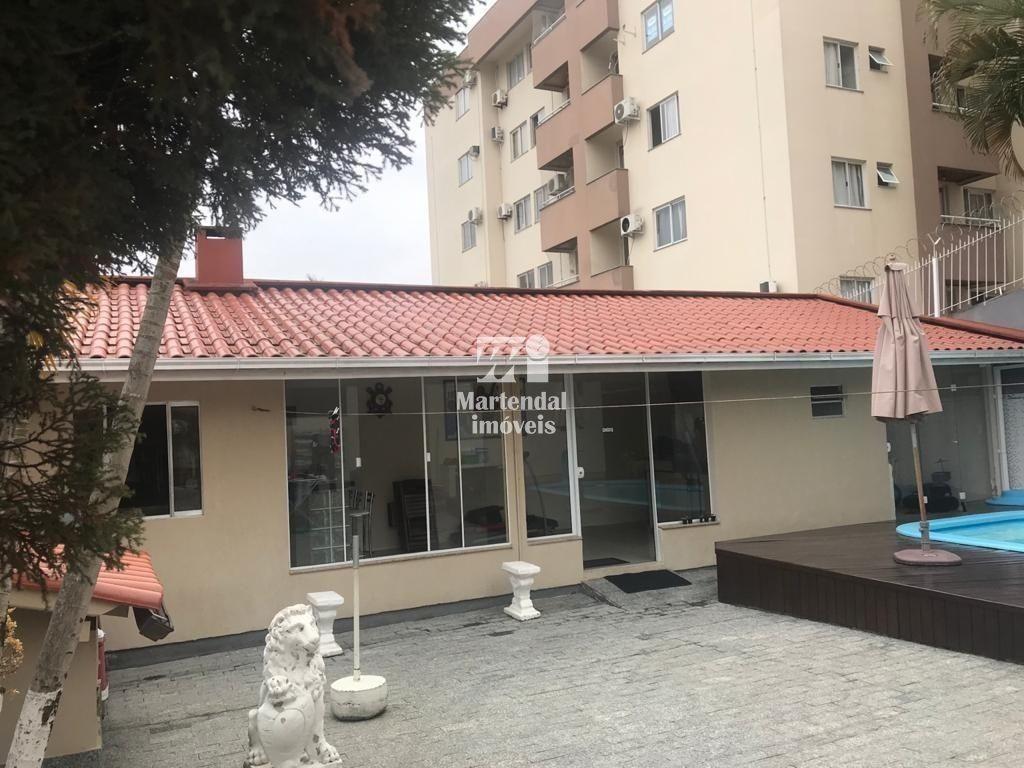 Casa em Jardim Cidade de Florianópolis, São José. 4 quartos, 182m². Imagem 2 de 12