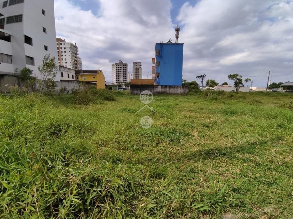 Terreno em Pedra Branca, Palhoça. 0 quartos, 737m². Imagem 2 de 3
