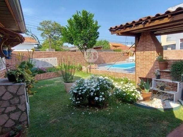 Casa em Centro, Palhoça. 4 quartos, 250m². Imagem 2 de 11