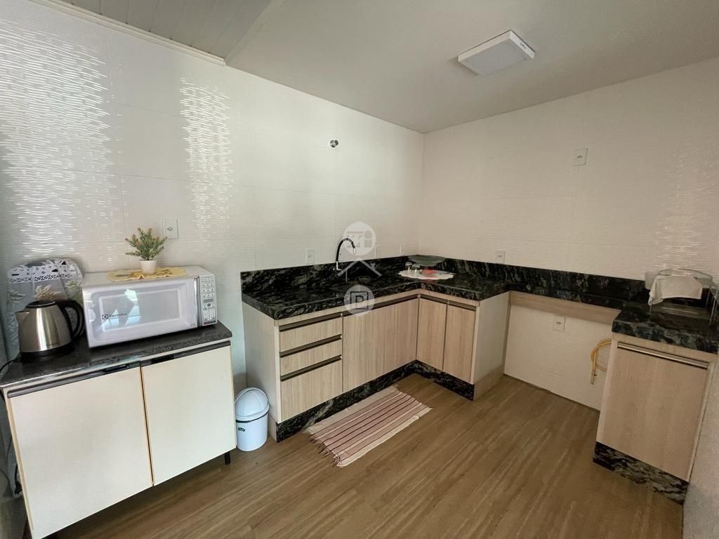 Casa em São Sebastião, Palhoça. 3 quartos, 184m². Imagem 3 de 8