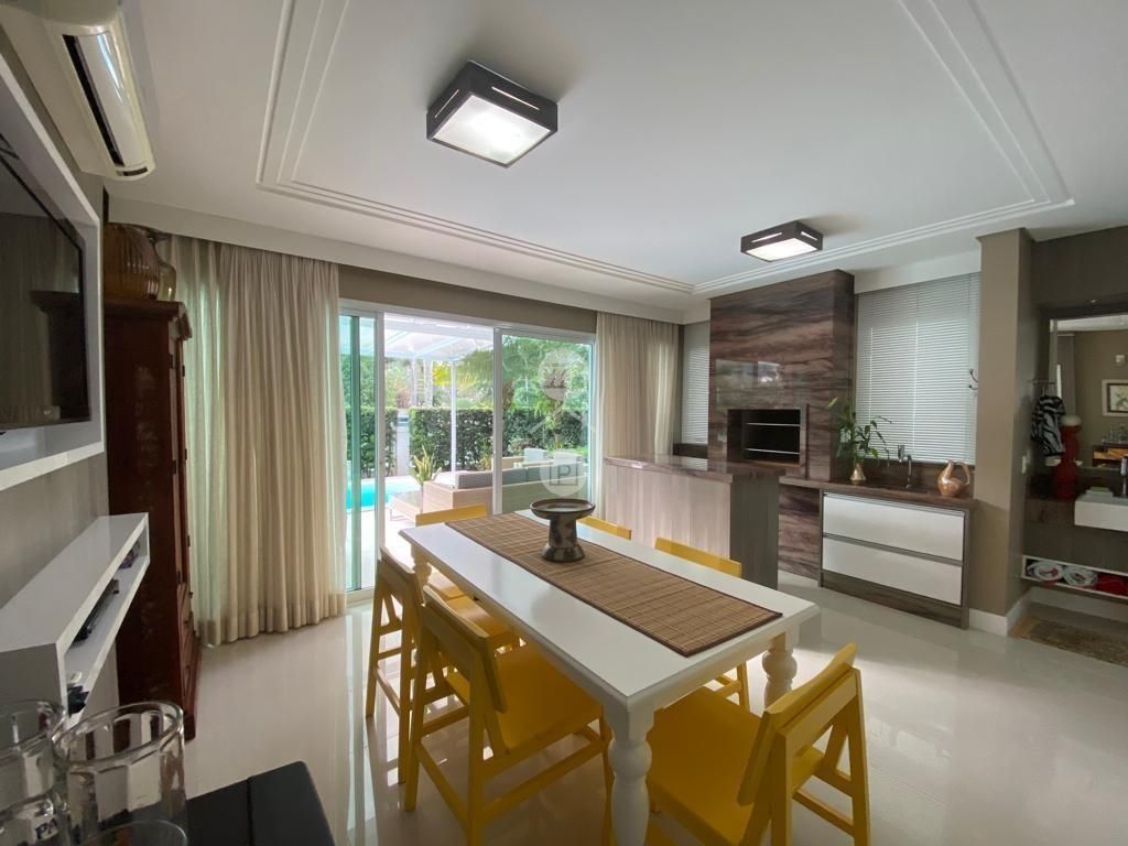 Casa em Pedra Branca, Palhoça. 4 quartos, 395m². Imagem 6 de 14