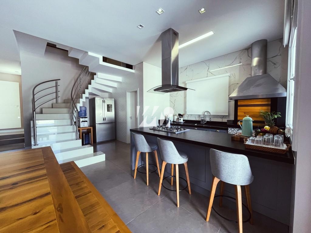 Casa em Pedra Branca, Palhoça. 3 quartos, 307m². Imagem 7 de 12