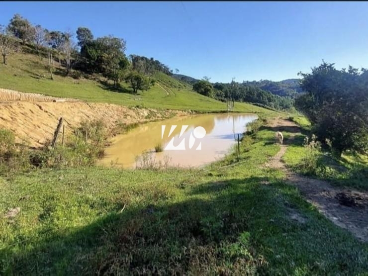 Sítio em Centro, Leoberto Leal. 3 quartos, 92000m². Imagem 11 de 13