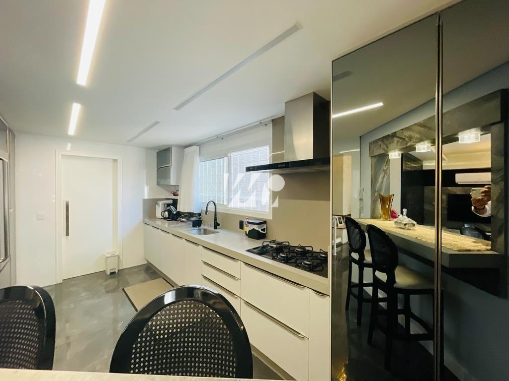 Casa em Pedra Branca, Palhoça. 4 quartos, 238m². Imagem 4 de 19