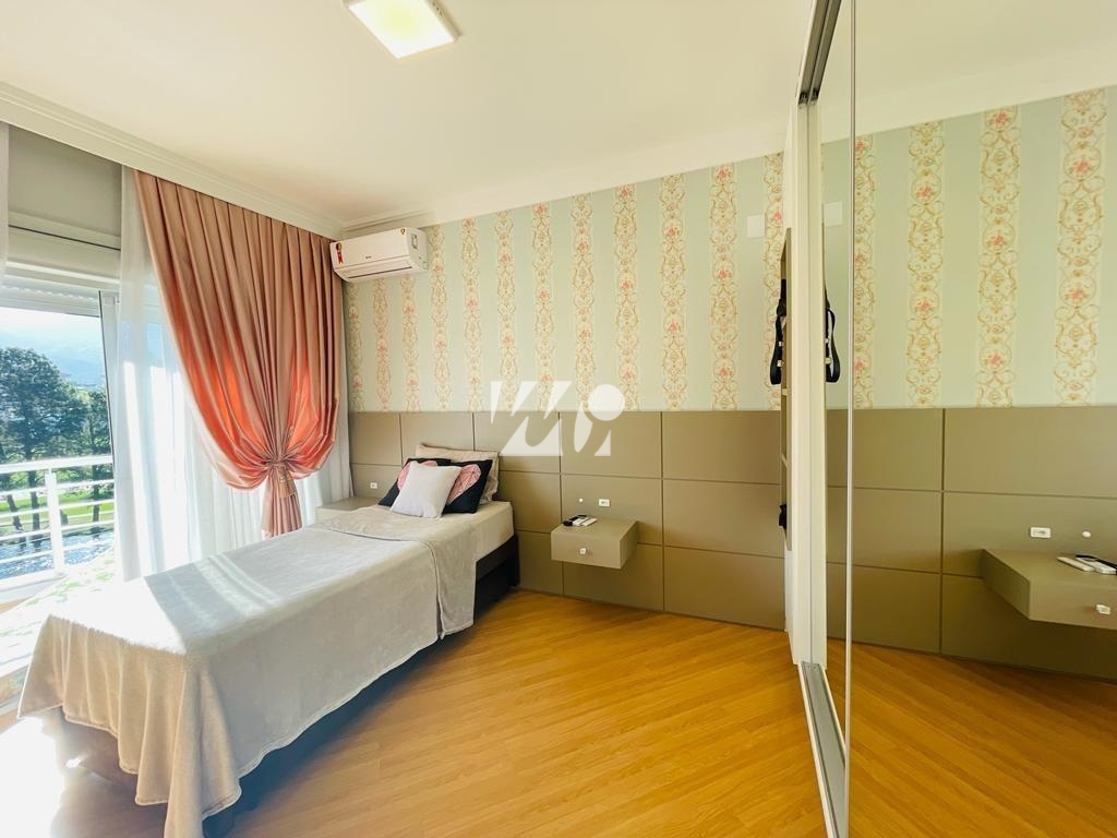 Casa em Pedra Branca, Palhoça. 4 quartos, 238m². Imagem 9 de 19