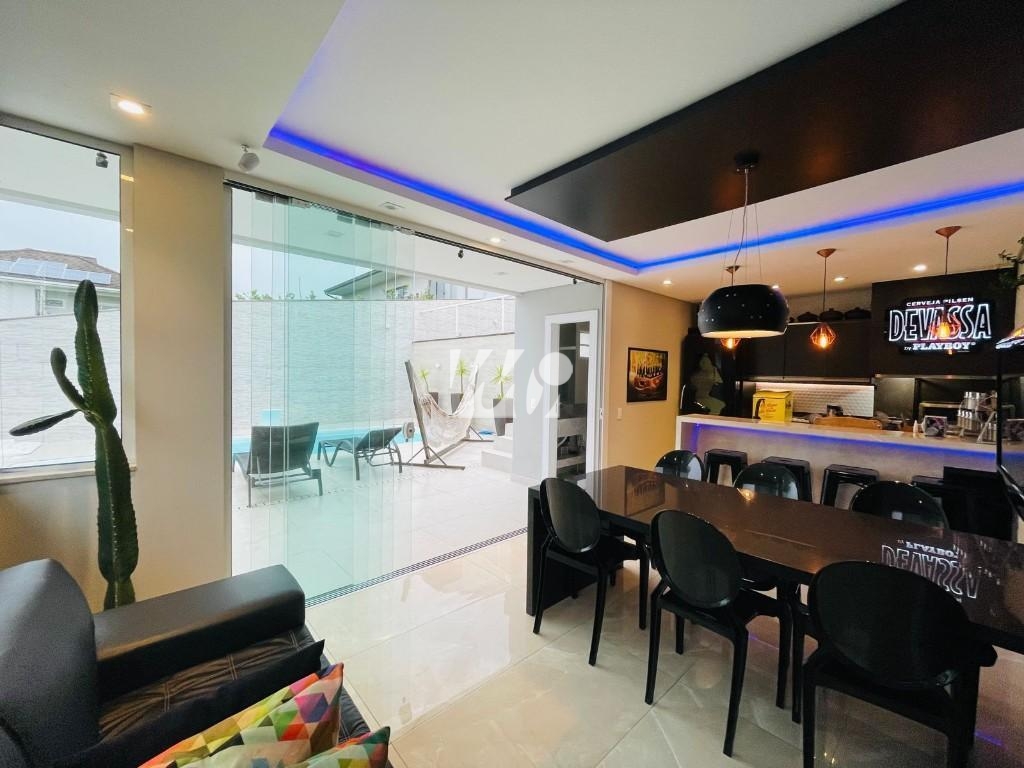 Casa em Pedra Branca, Palhoça. 4 quartos, 380m². Imagem 8 de 18