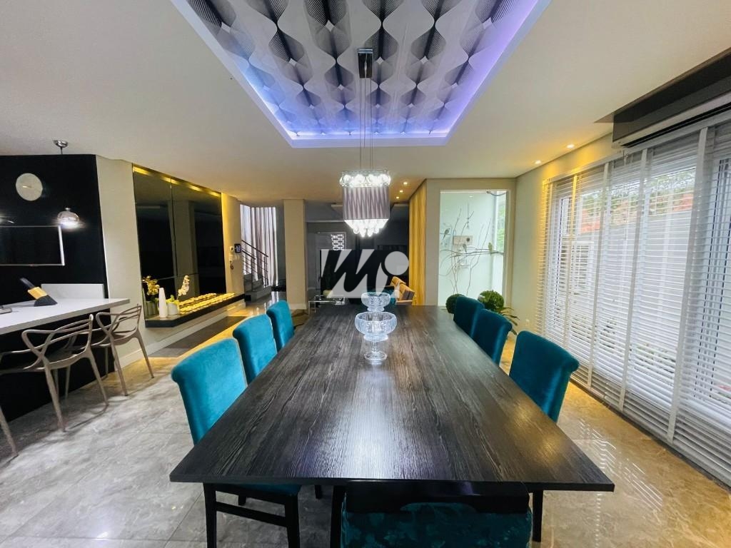 Casa em Pedra Branca, Palhoça. 4 quartos, 380m². Imagem 4 de 18