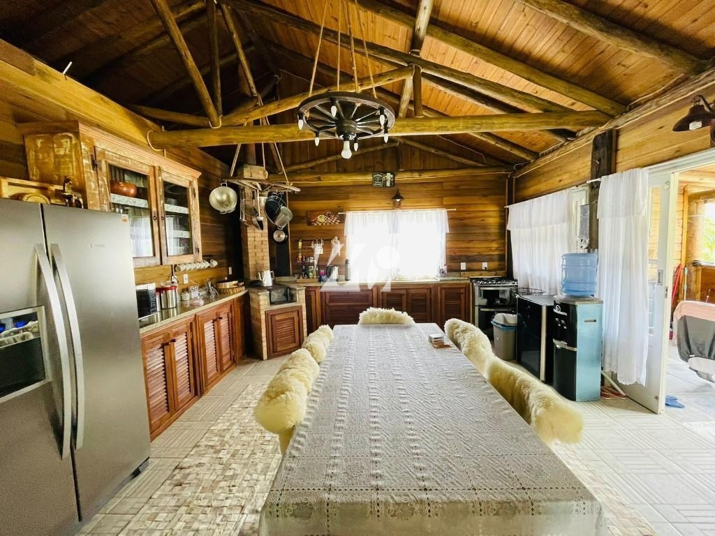 Sítio em aguas mornas , Águas Mornas. 3 quartos, 30508m². Imagem 13 de 20