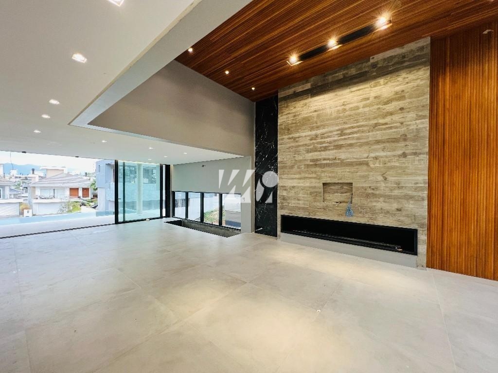 Casa em Pedra Branca, Palhoça. 4 quartos, 547m². Imagem 2 de 11