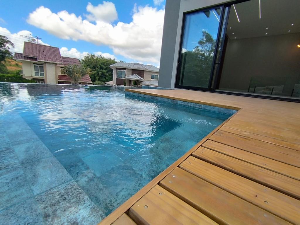 Casa em Pedra Branca, Palhoça. 3 quartos, 270m². Imagem 2 de 44