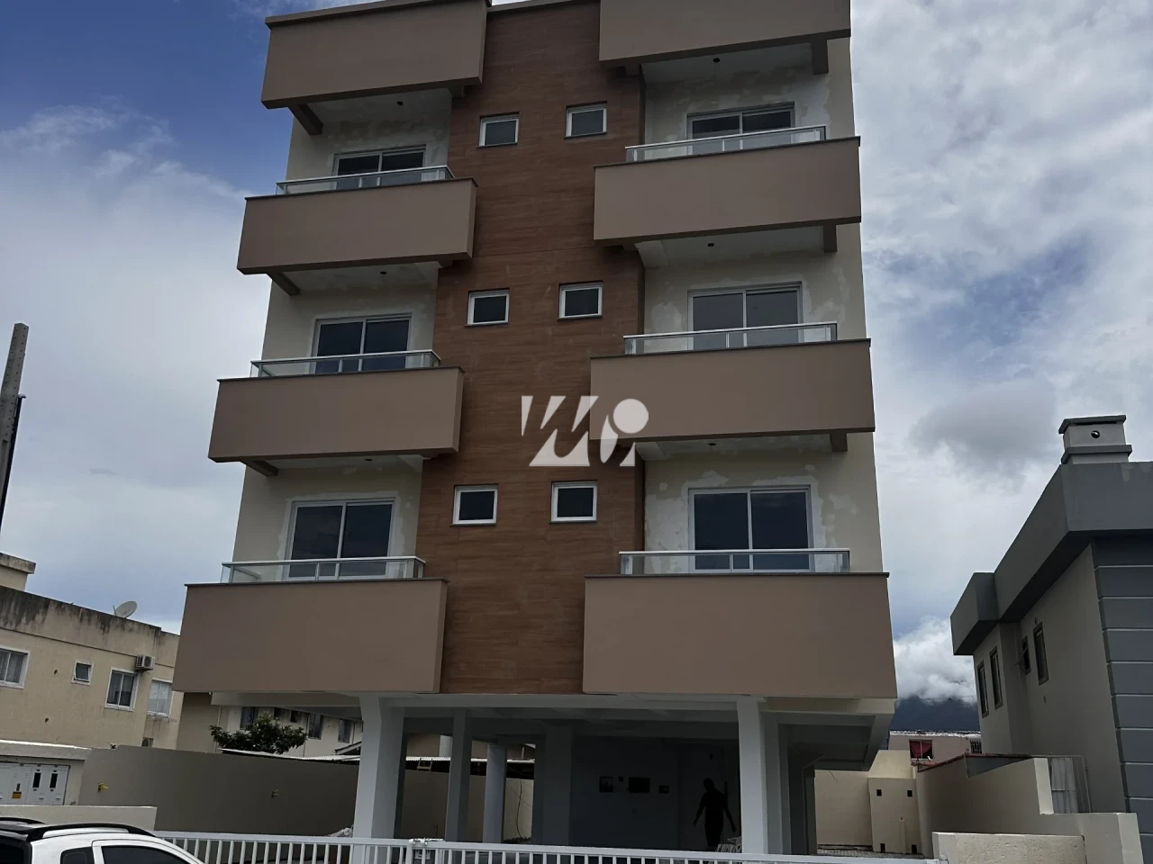 Apartamento em Barra do Aririú, Palhoça. 2 quartos, 55m². Imagem 1 de 21