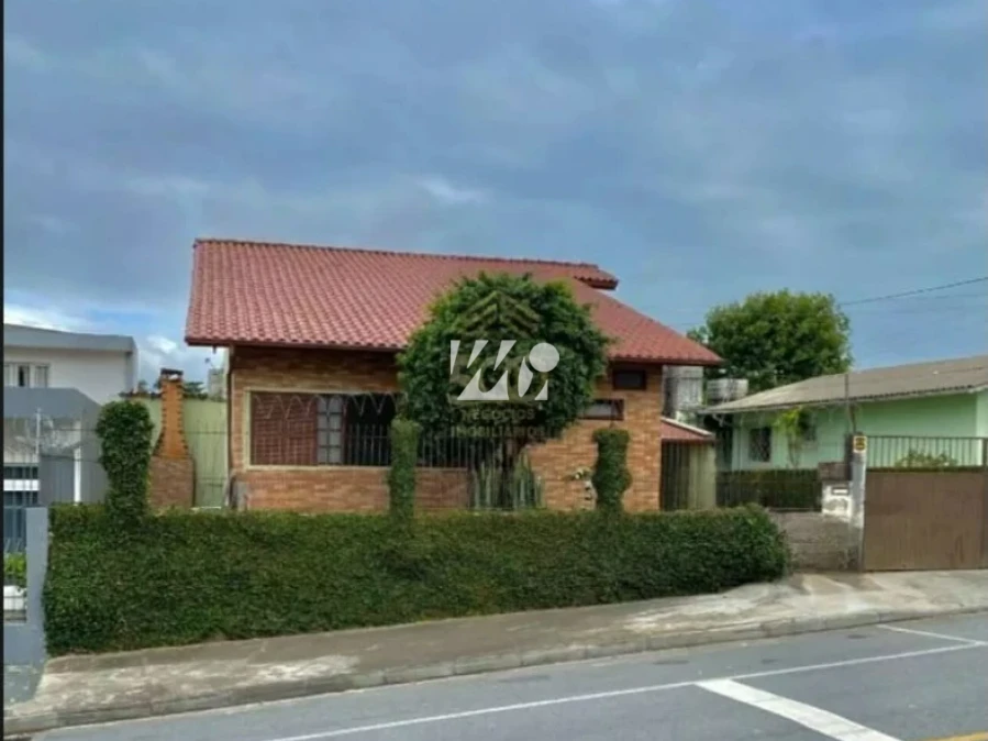 Casa em Barreiros, São José. 3 quartos, 280m². Imagem 1 de 13