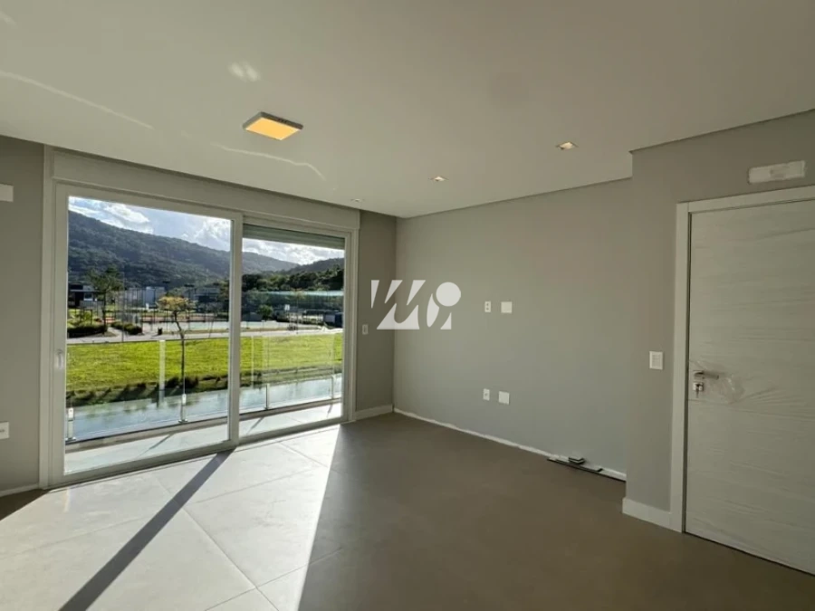 Casa em Pedra Branca, Palhoça. 3 quartos, 241m². Imagem 9 de 16