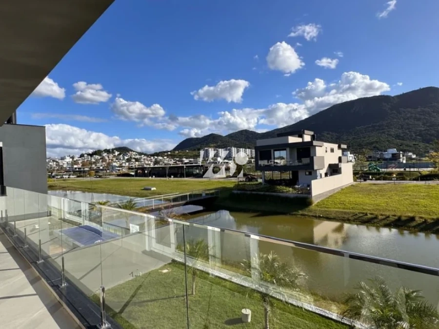 Casa em Pedra Branca, Palhoça. 3 quartos, 241m². Imagem 11 de 16