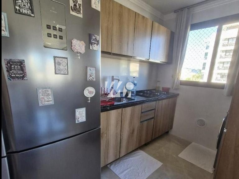 Apartamento em Praia de Fora, Palhoça. 3 quartos, 79m². Imagem 3 de 10