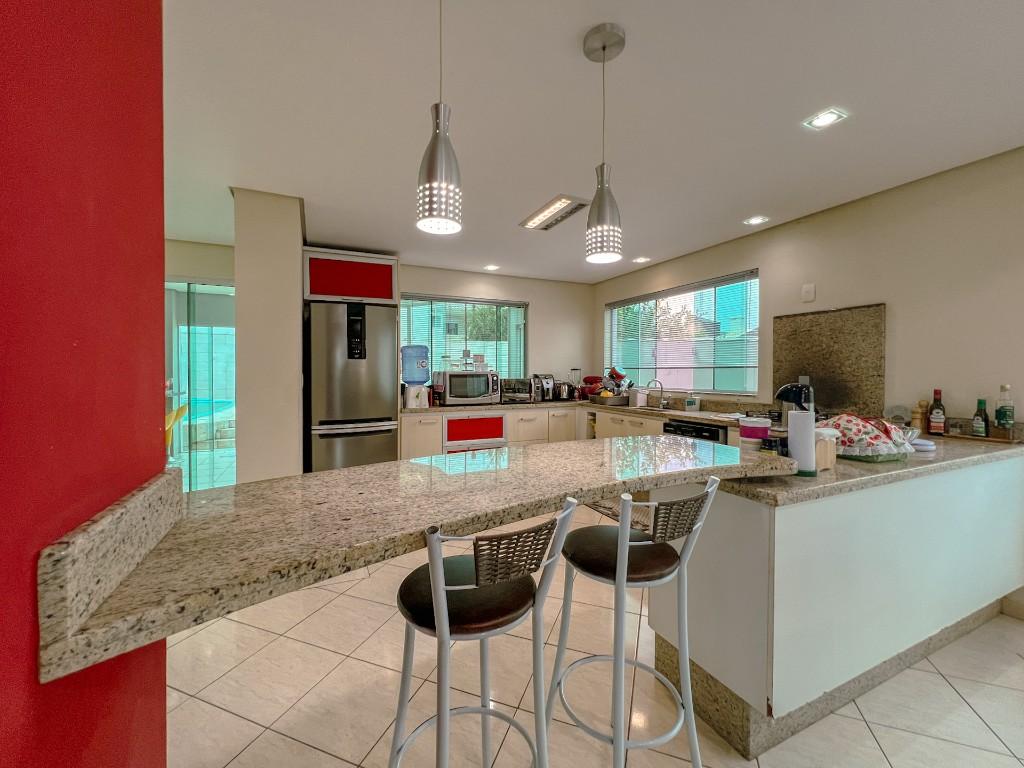 Casa em Pedra Branca, Palhoça. 3 quartos, 255m². Imagem 5 de 16