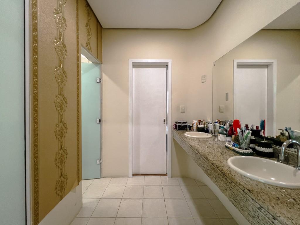 Casa em Pedra Branca, Palhoça. 3 quartos, 255m². Imagem 15 de 16