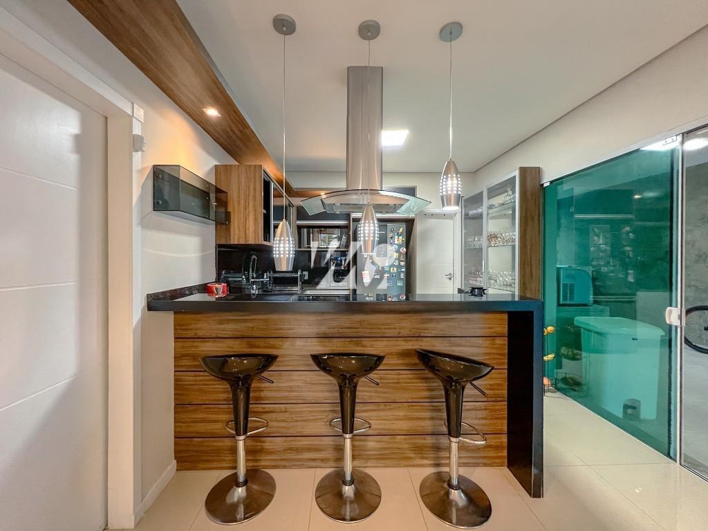 Casa em Pedra Branca, Palhoça. 3 quartos, 215m². Imagem 5 de 14