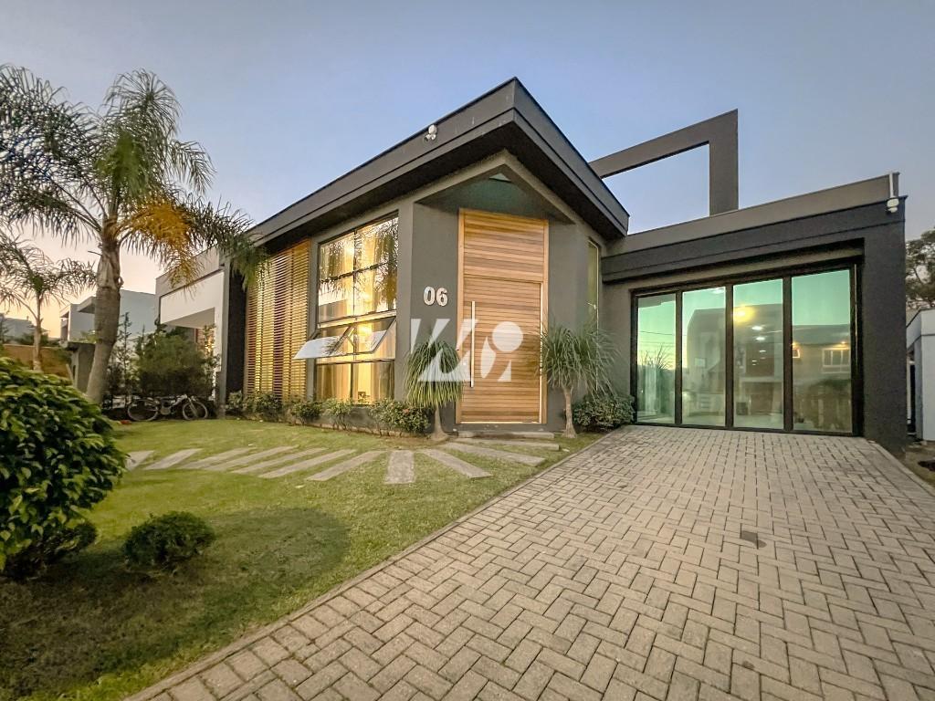 Casa em Pedra Branca, Palhoça. 3 quartos, 215m². Imagem 1 de 14