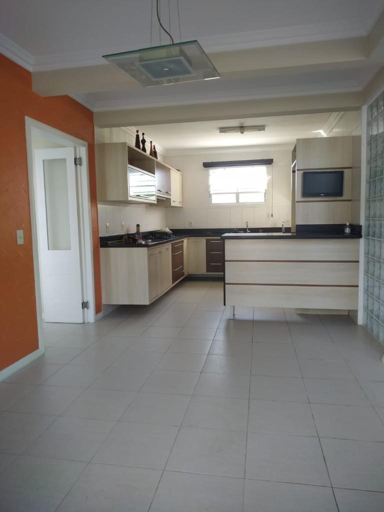 Casa em Praia de Fora, Palhoça. 3 quartos, 250m². Imagem 15 de 21