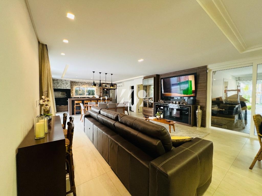 Casa em Pedra Branca, Palhoça. 4 quartos, 370m². Imagem 9 de 18