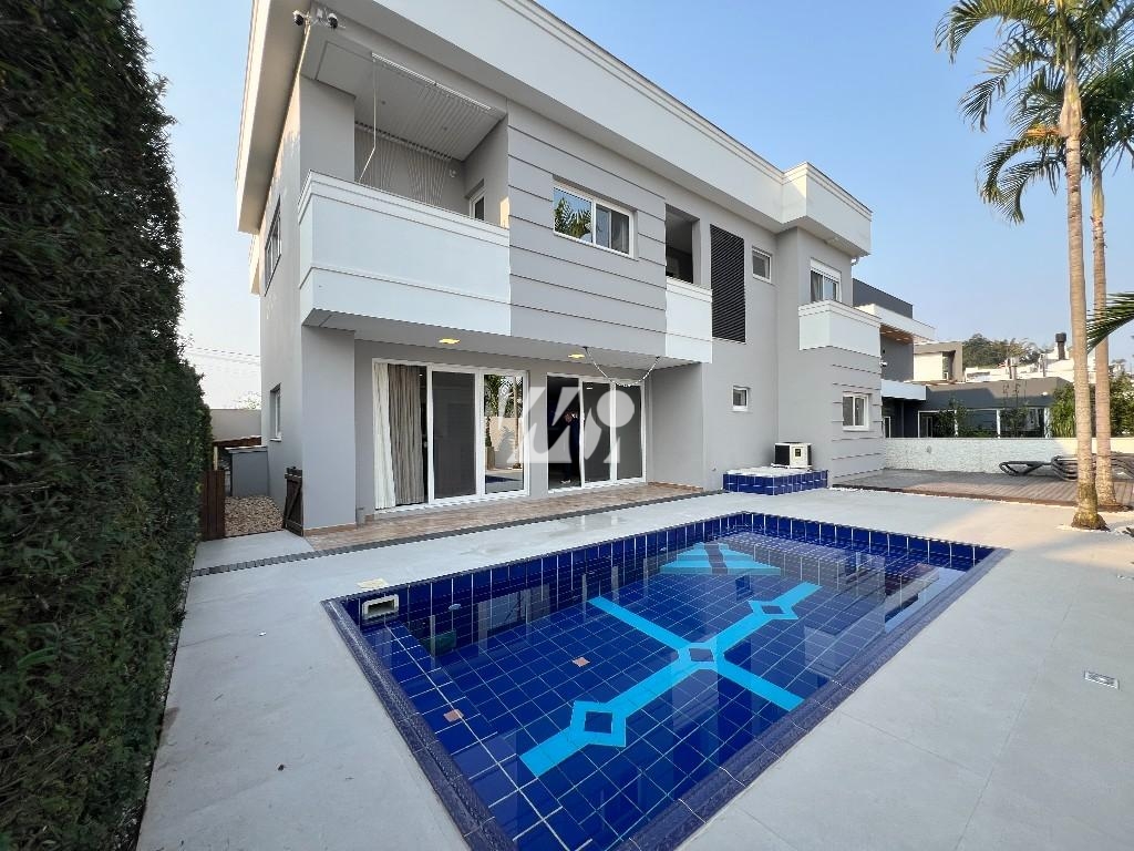 Casa em Pedra Branca, Palhoça. 4 quartos, 370m². Imagem 1 de 18