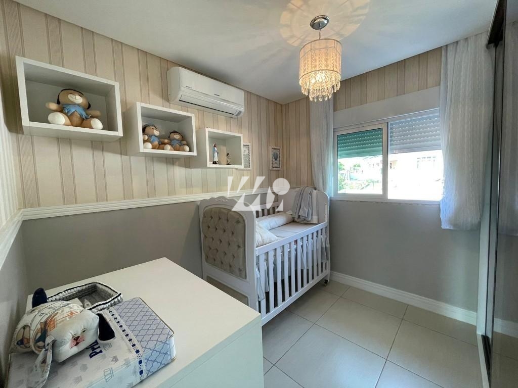 Casa em Caldas da Imperatriz, Santo Amaro da Imperatriz. 3 quartos, 217m². Imagem 14 de 19