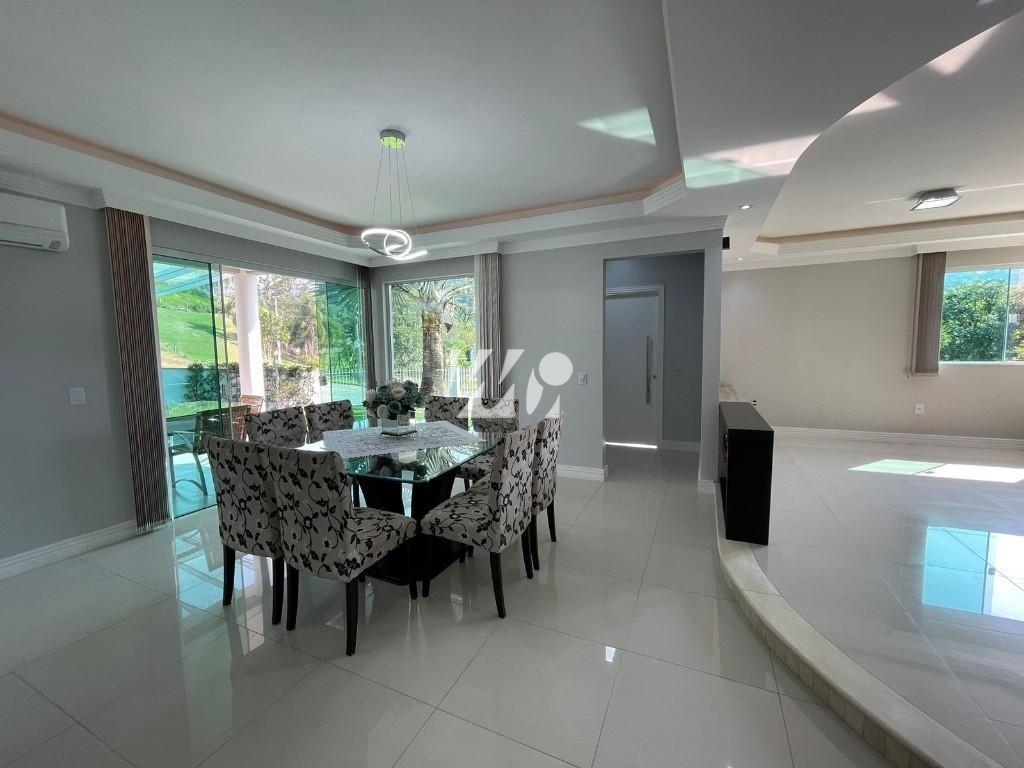 Casa em Caldas da Imperatriz, Santo Amaro da Imperatriz. 3 quartos, 217m². Imagem 4 de 19