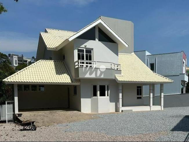 Casa em Pedra Branca, Palhoça. 4 quartos, 250m². Imagem 1 de 27