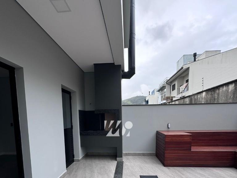Casa em Beira Rio, Biguaçu. 3 quartos, 196m². Imagem 3 de 13
