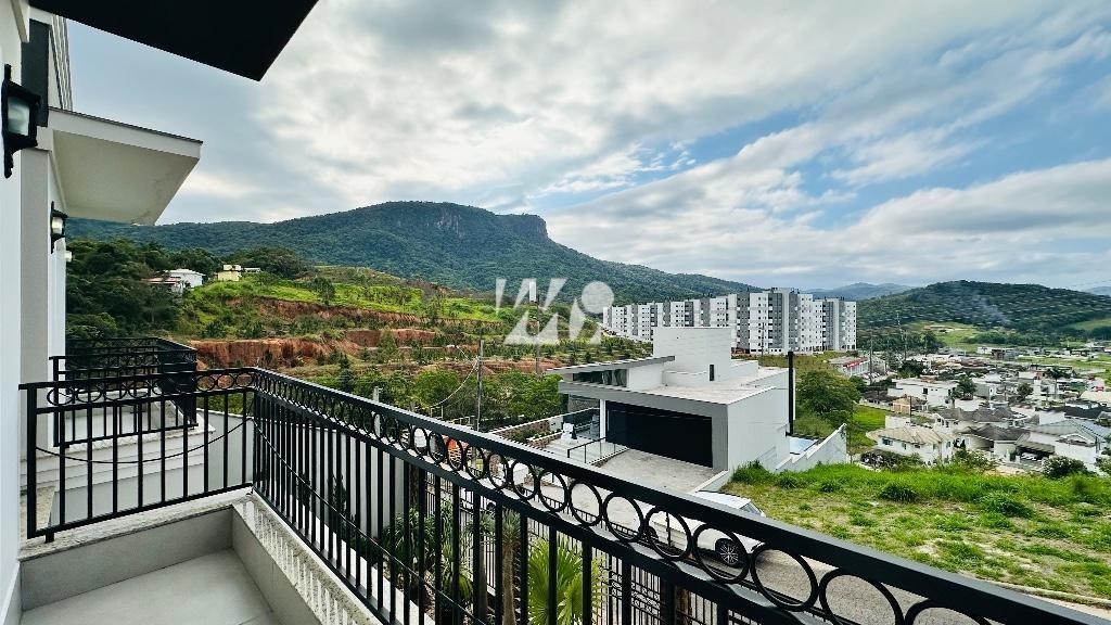 Casa em Pedra Branca, Palhoça. 4 quartos, 249m². Imagem 4 de 14