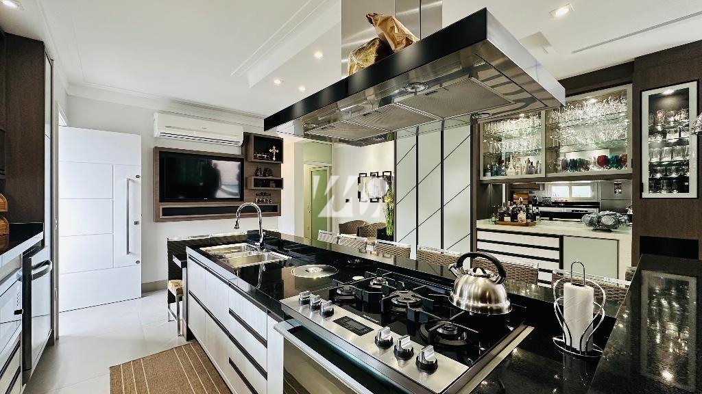 Casa em Pedra Branca, Palhoça. 4 quartos, 249m². Imagem 5 de 14