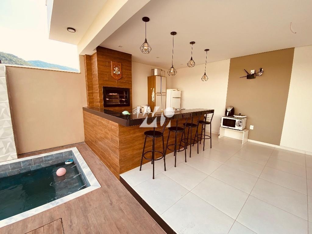 Casa em Pedra Branca, Palhoça. 3 quartos, 187m². Imagem 14 de 17