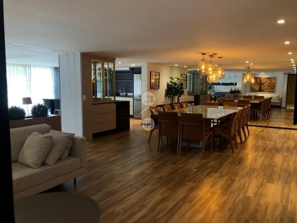 Apartamento em Kobrasol, São José. 2 quartos, 92m². Imagem 3 de 7