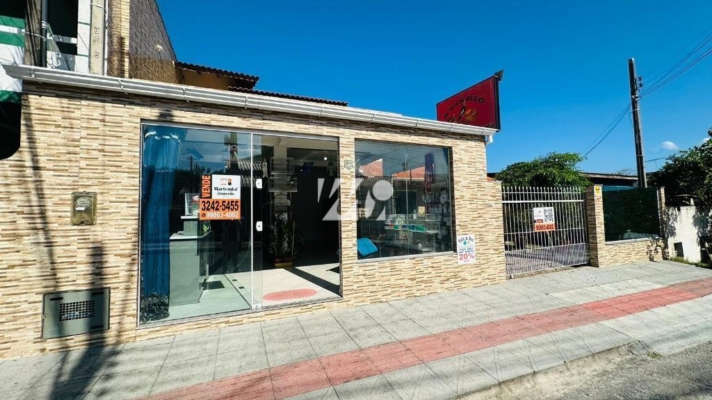 Casa em Madri, Palhoça. 2 quartos, 378m². Imagem 2 de 24