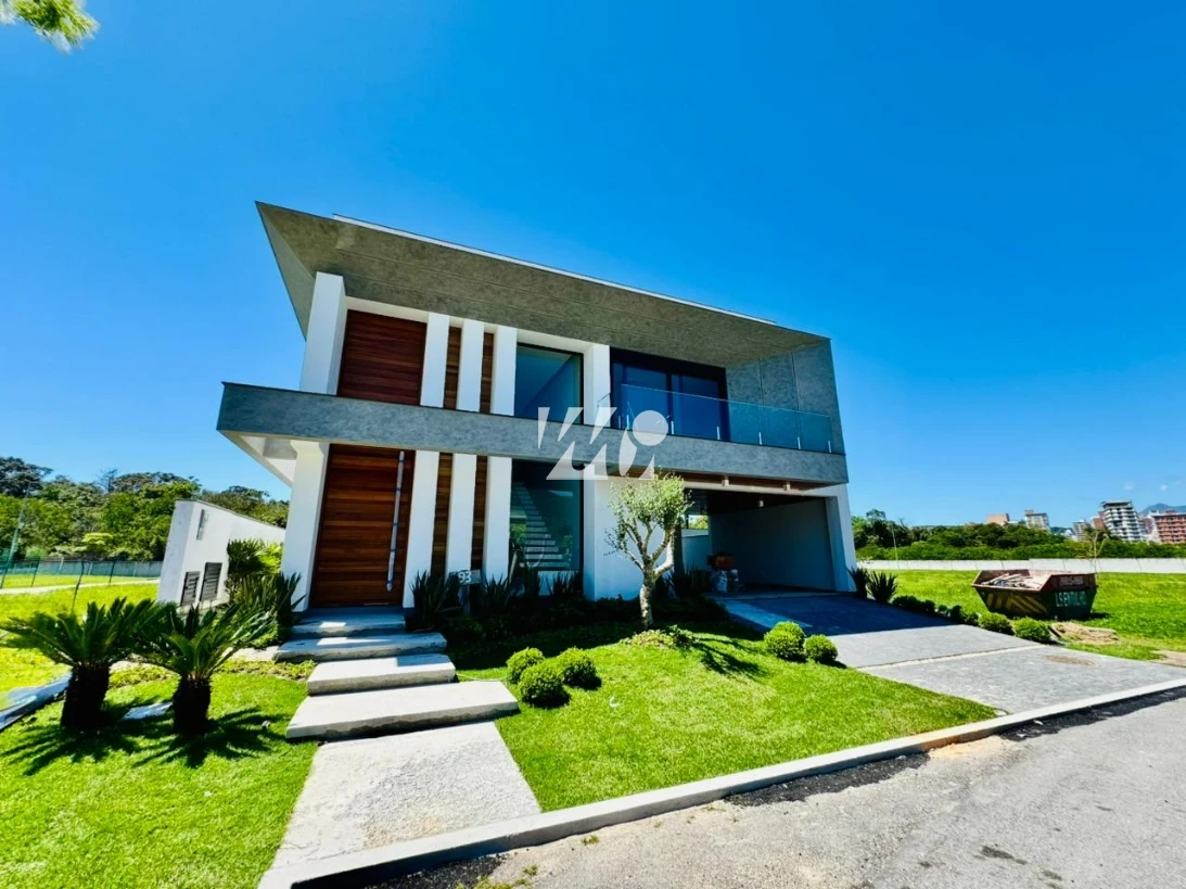 Casa em Pedra Branca, Palhoça. 4 quartos, 315m². Imagem 1 de 14