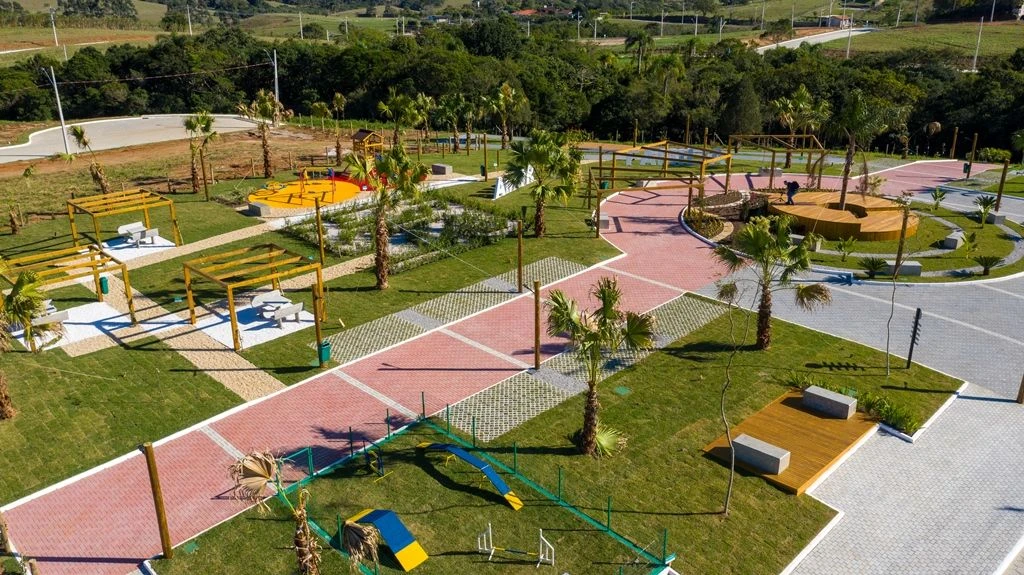 Terreno em Condomínio Parque das Vilas, Governador Celso Ramos. 0 quartos, 360m². Imagem 4 de 13