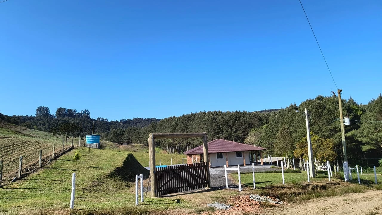 Sítio em Arnópolis, Alfredo Wagner. 3 quartos, 150m². Imagem 1 de 11