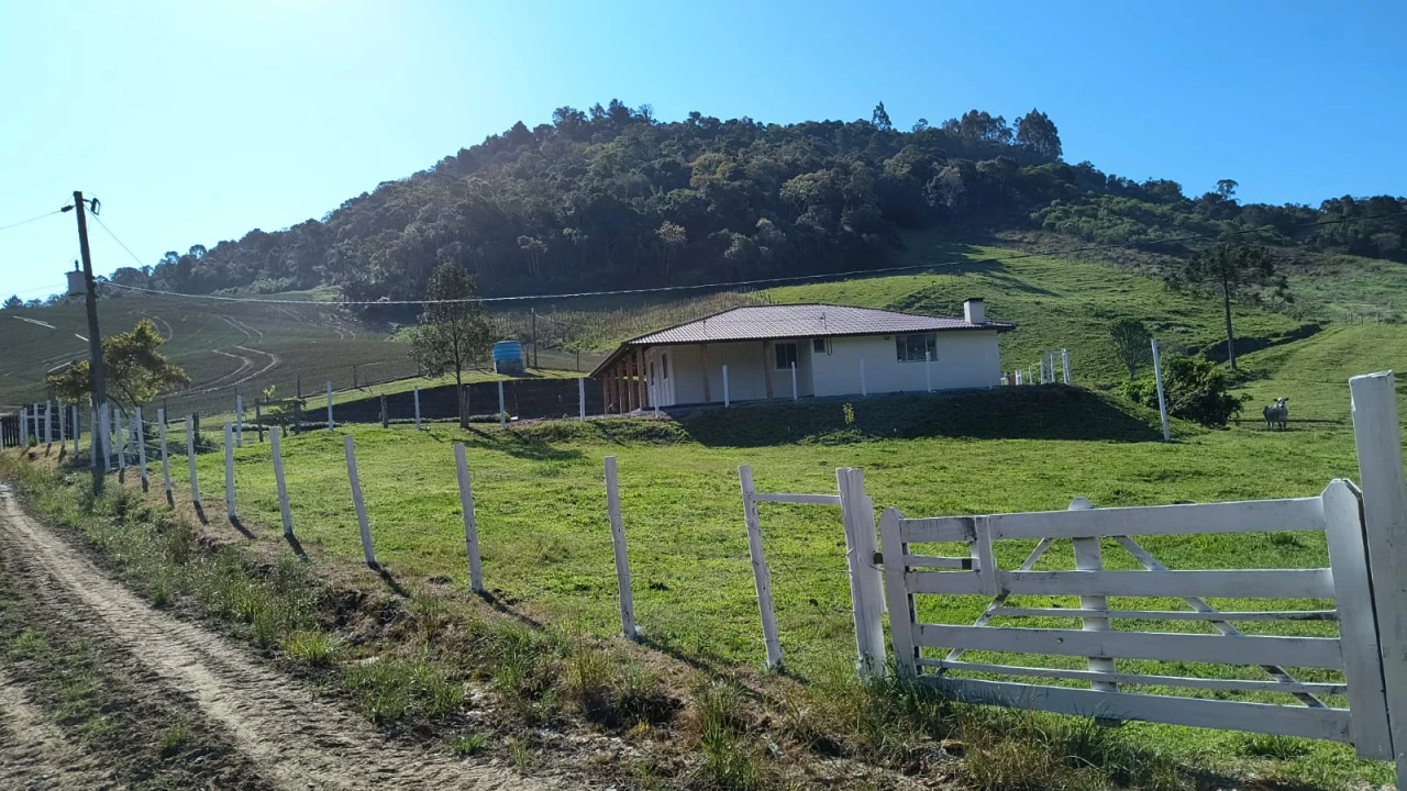 Sítio em Arnópolis, Alfredo Wagner. 3 quartos, 150m². Imagem 4 de 11