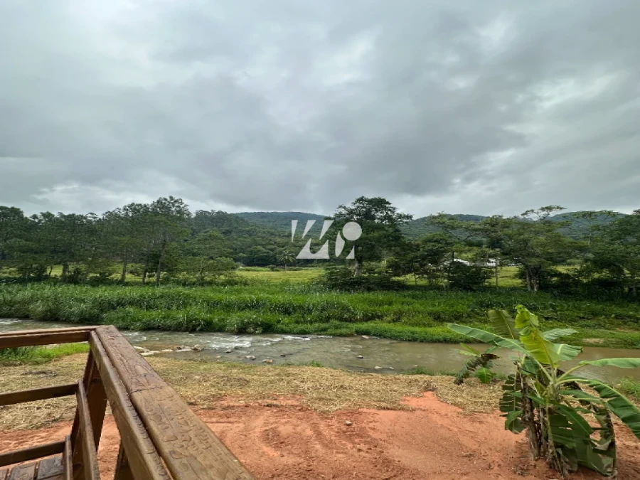 Sítio em Varginha, Santo Amaro da Imperatriz. 2 quartos, 135m². Imagem 5 de 16