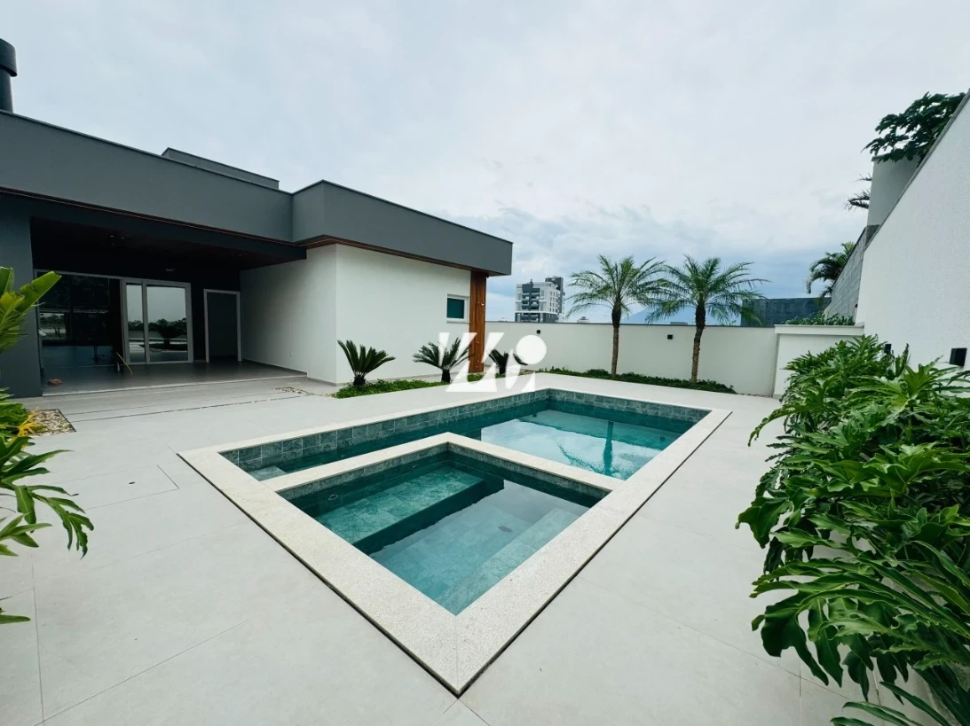 Casa em Pedra Branca, Palhoça. 3 quartos, 0m². Imagem 2 de 19