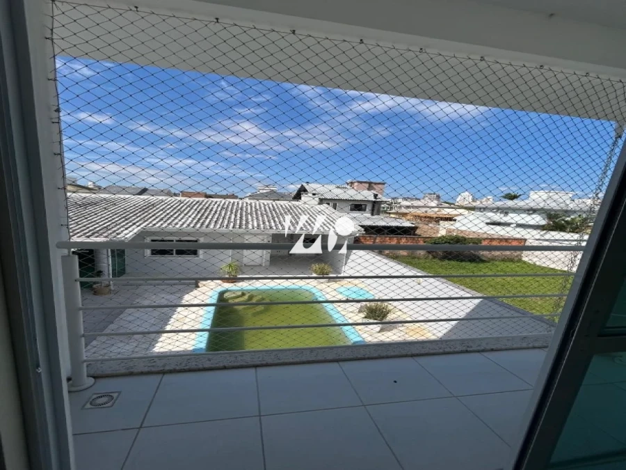 Casa em Pedra Branca, Palhoça. 3 quartos, 233m². Imagem 9 de 13