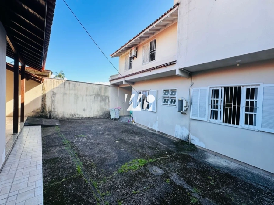 Casa em Passa Vinte, Palhoça. 3 quartos, 204m². Imagem 16 de 17