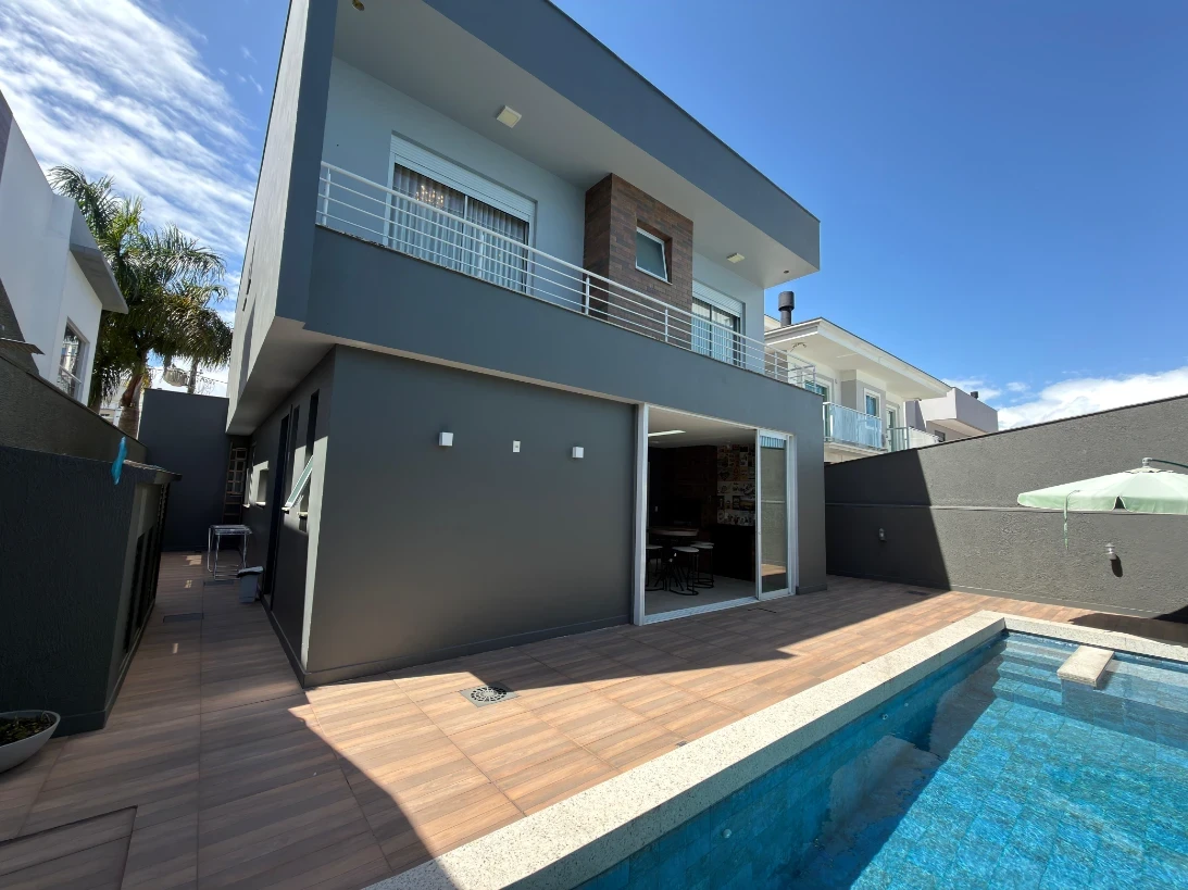 Casa em Pedra Branca, Palhoça. 4 quartos, 270m². Imagem 9 de 19