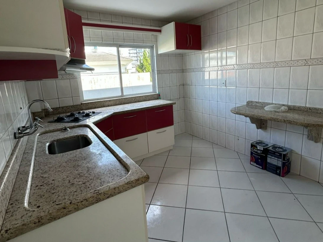 Casa em Pedra Branca, Palhoça. 3 quartos, 233m². Imagem 4 de 18