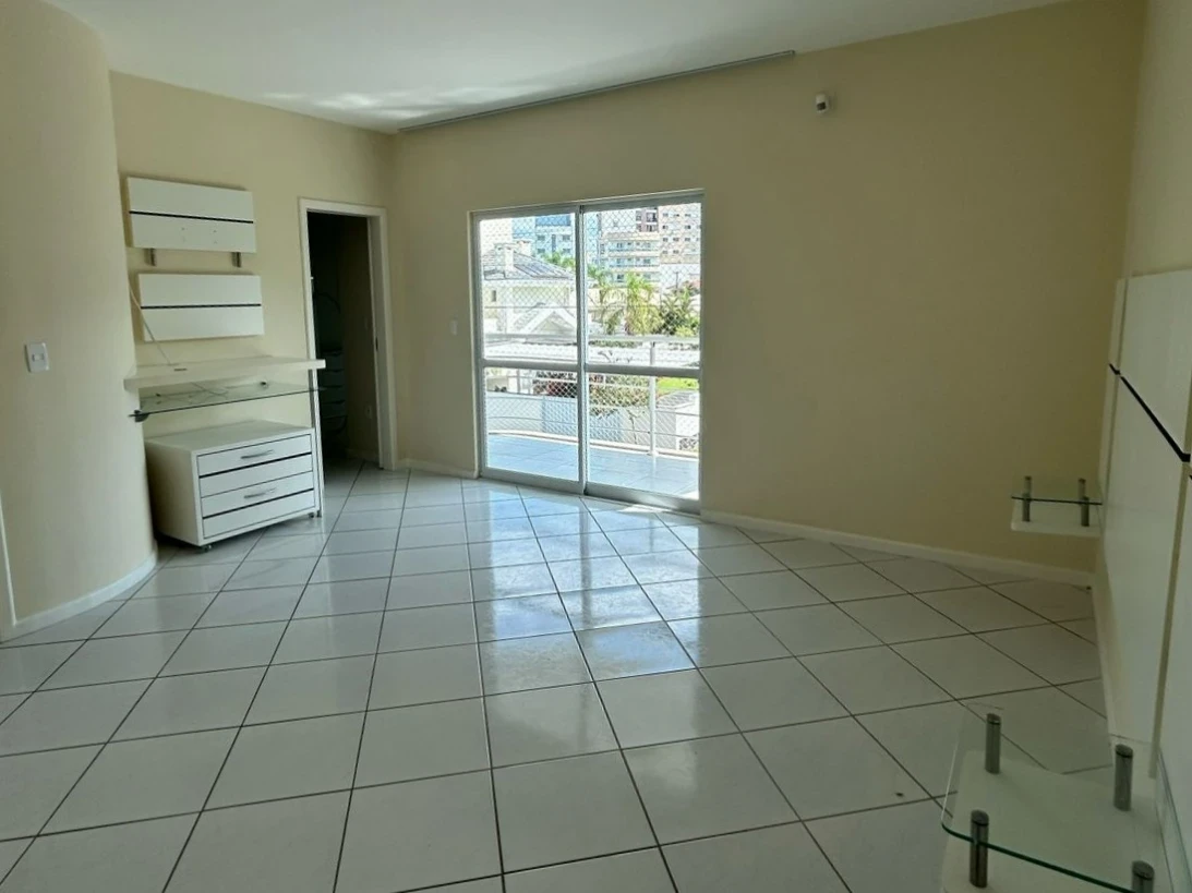 Casa em Pedra Branca, Palhoça. 3 quartos, 233m². Imagem 6 de 18