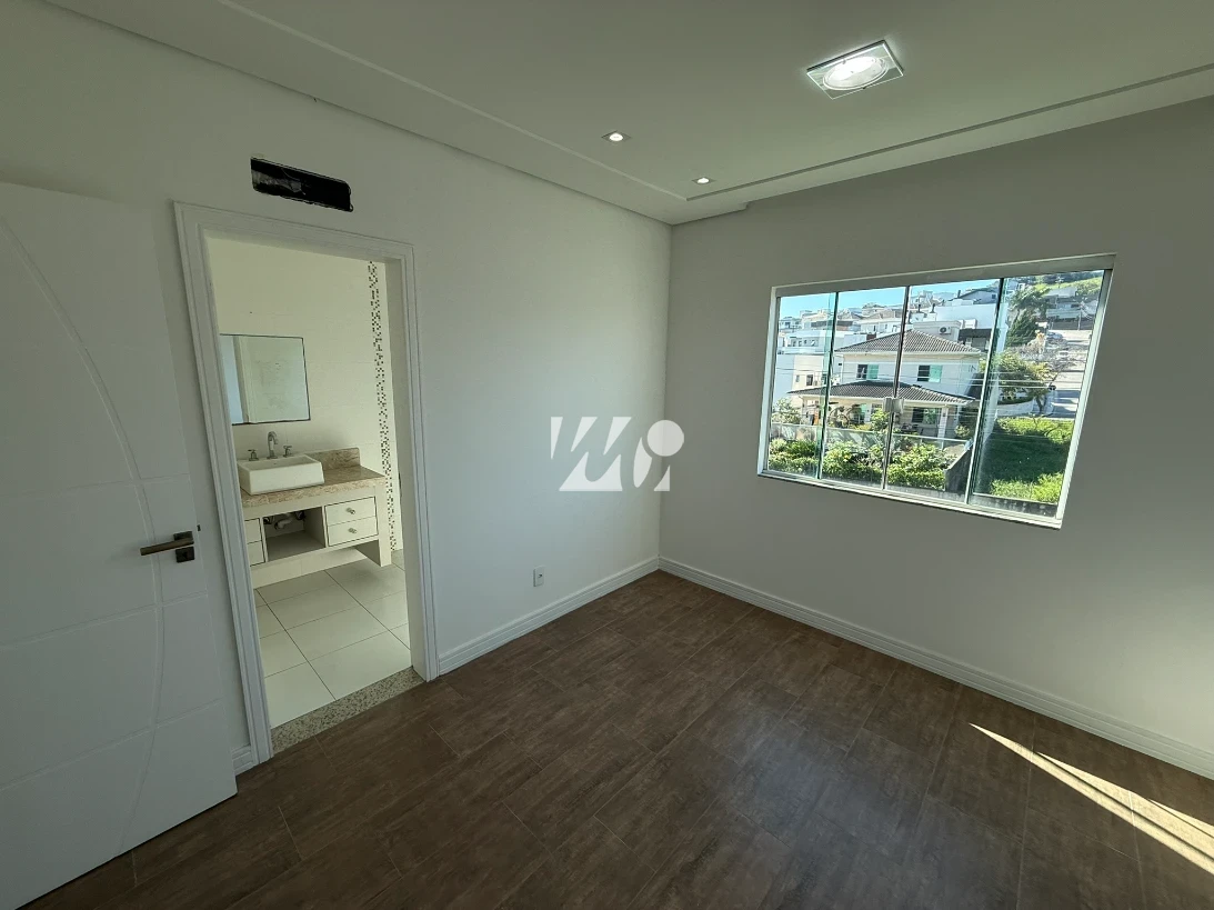 Casa em Pedra Branca, Palhoça. 4 quartos, 300m². Imagem 13 de 25