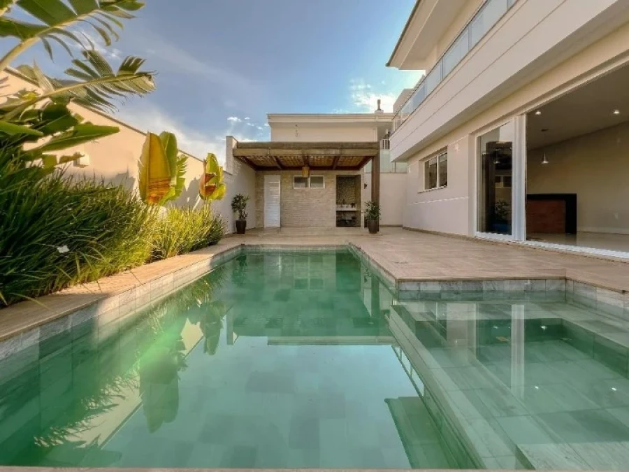 Casa em Pedra Branca, Palhoça. 3 quartos, 350m². Imagem 2 de 13