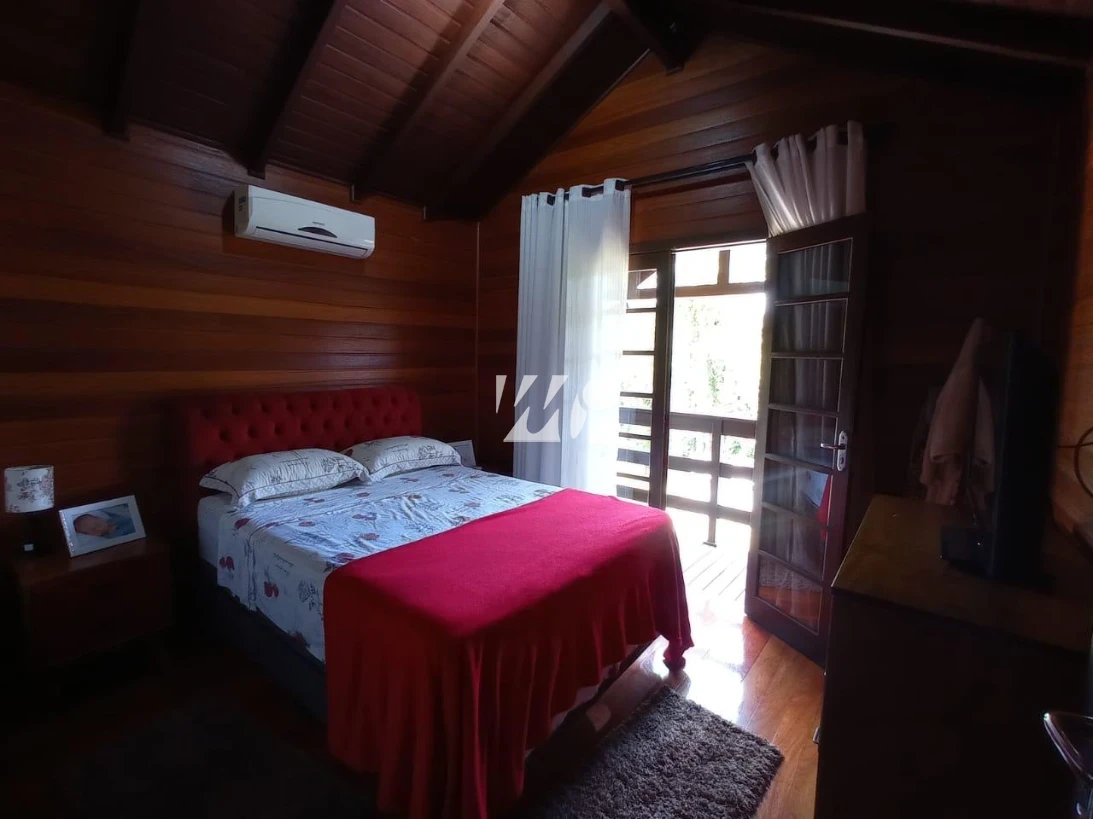 Sítio em São Sebastião, Palhoça. 3 quartos, 380m². Imagem 3 de 15